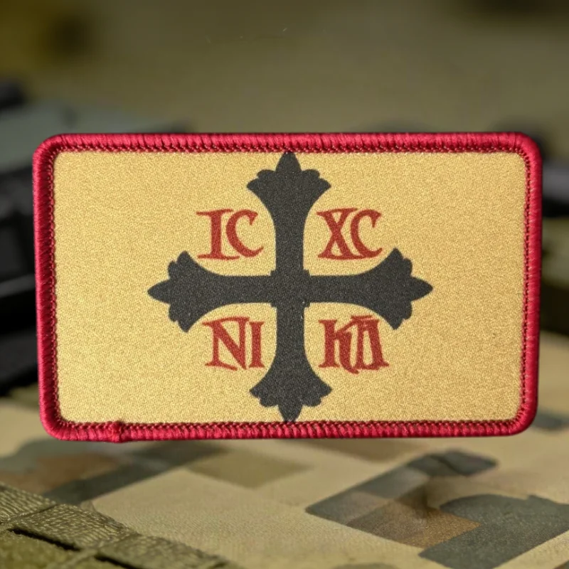 Parche táctico cruz estampada con velcro para chaleco y mochila - imagen 5