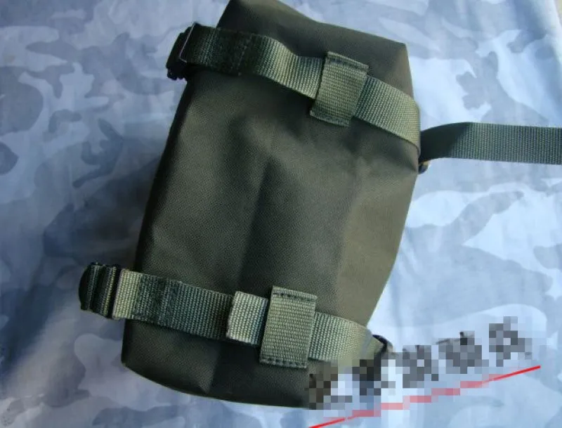 Bolsa seca usada como organizador en mochila táctica