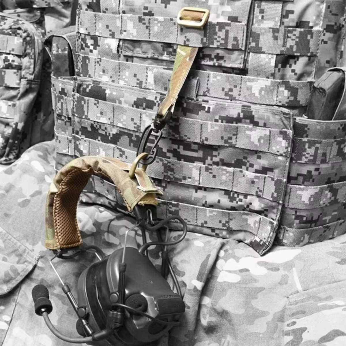 Funda para auriculares MOLLE con protección de micrófono y orejeras - imagen 5