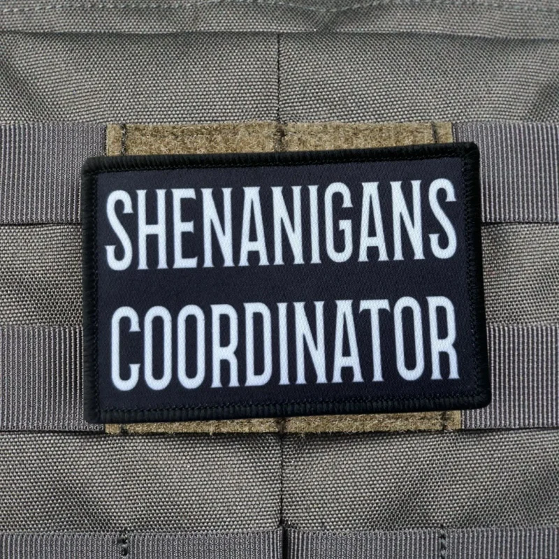 Parche táctico SHENANIGANS COORDINATOR con diseño impreso