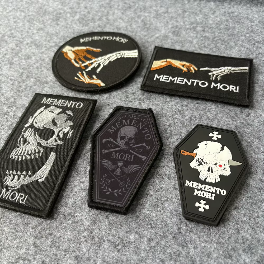 Parche bordado calavera Memento Mori MOLLE para equipamiento táctico - imagen 5