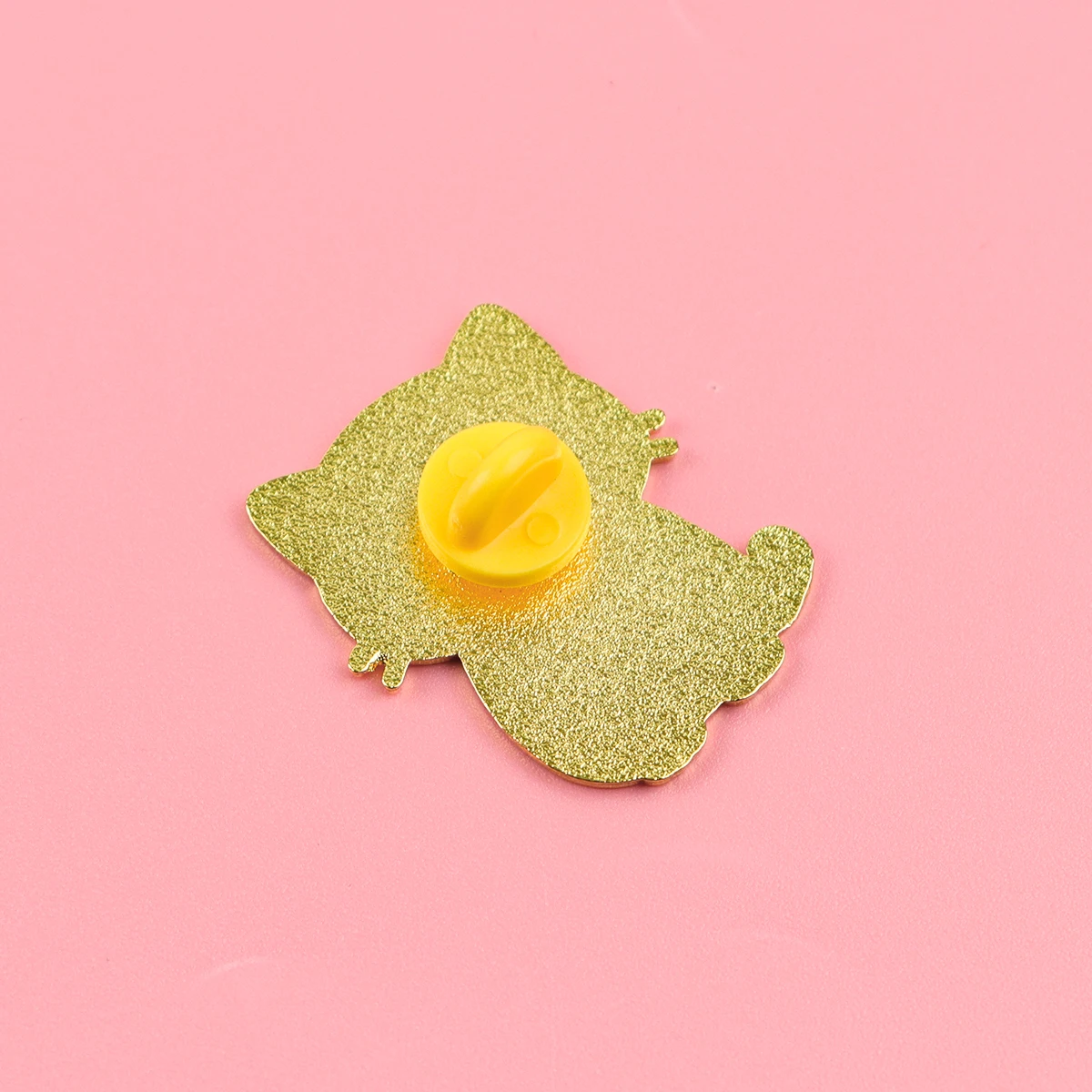 Pin esmalte gato gris – broche solapa para mochila - imagen 3