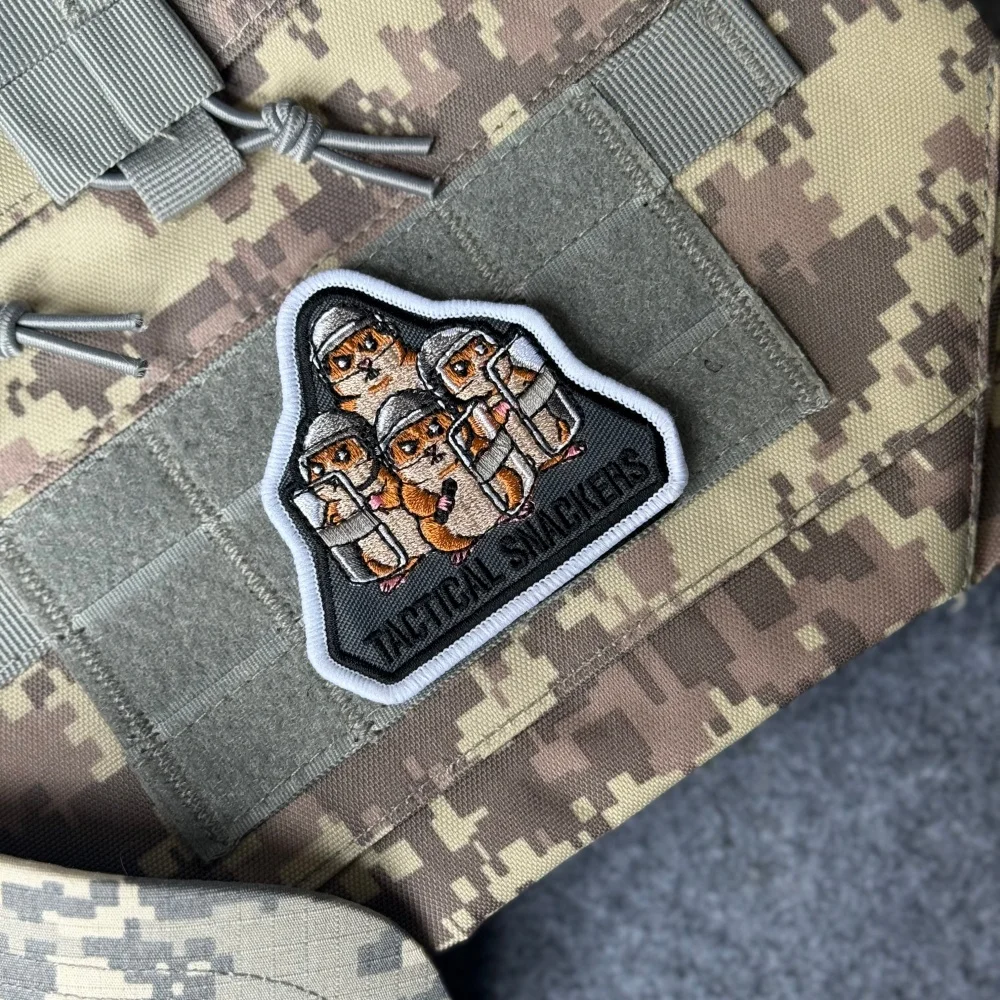 SNACKERS Parche táctico militar bordado con velcro para brazalete - imagen 5