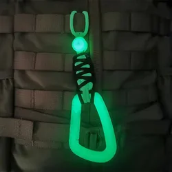 Llavero táctico con linterna LED y gancho mosquetón Molle supervivencia