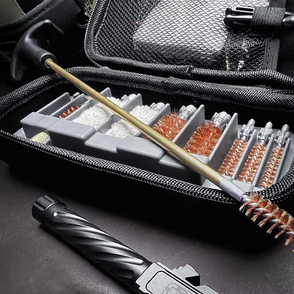 Kit limpieza táctica para armas de fuego con estuche - imagen 3