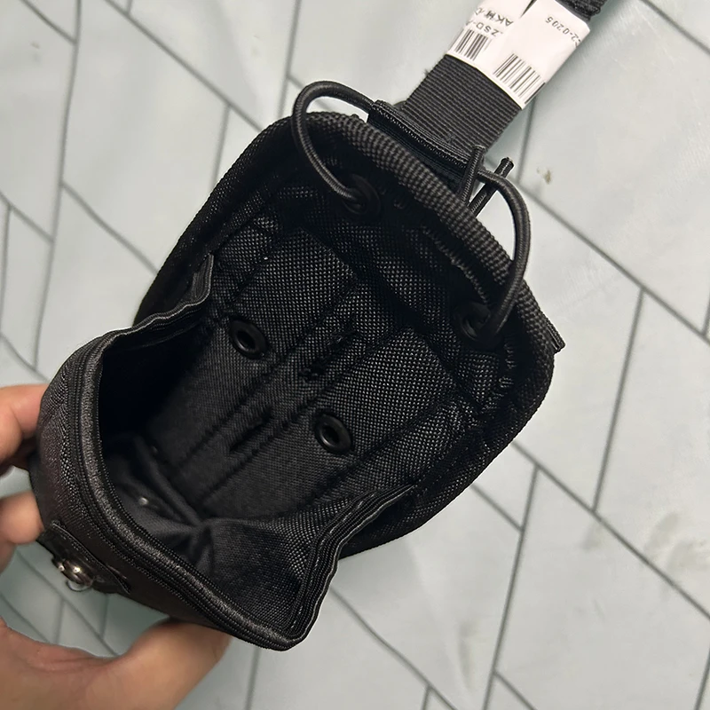 Bolsa táctica Smersh para radio con correa ajustable y cordón rápido - imagen 3