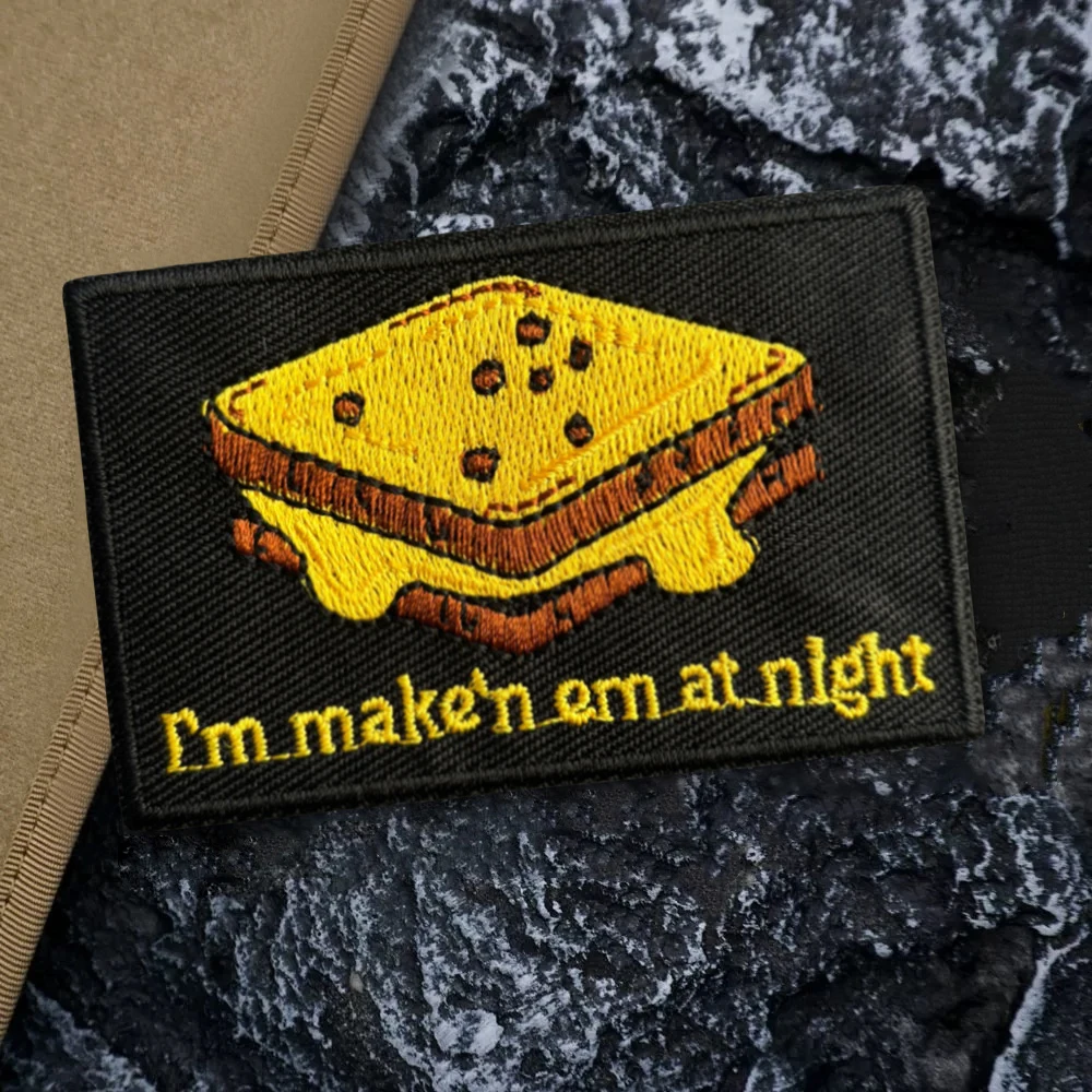 Parche táctico Make'n Em At Nightl – Velcro para mochila - imagen 4