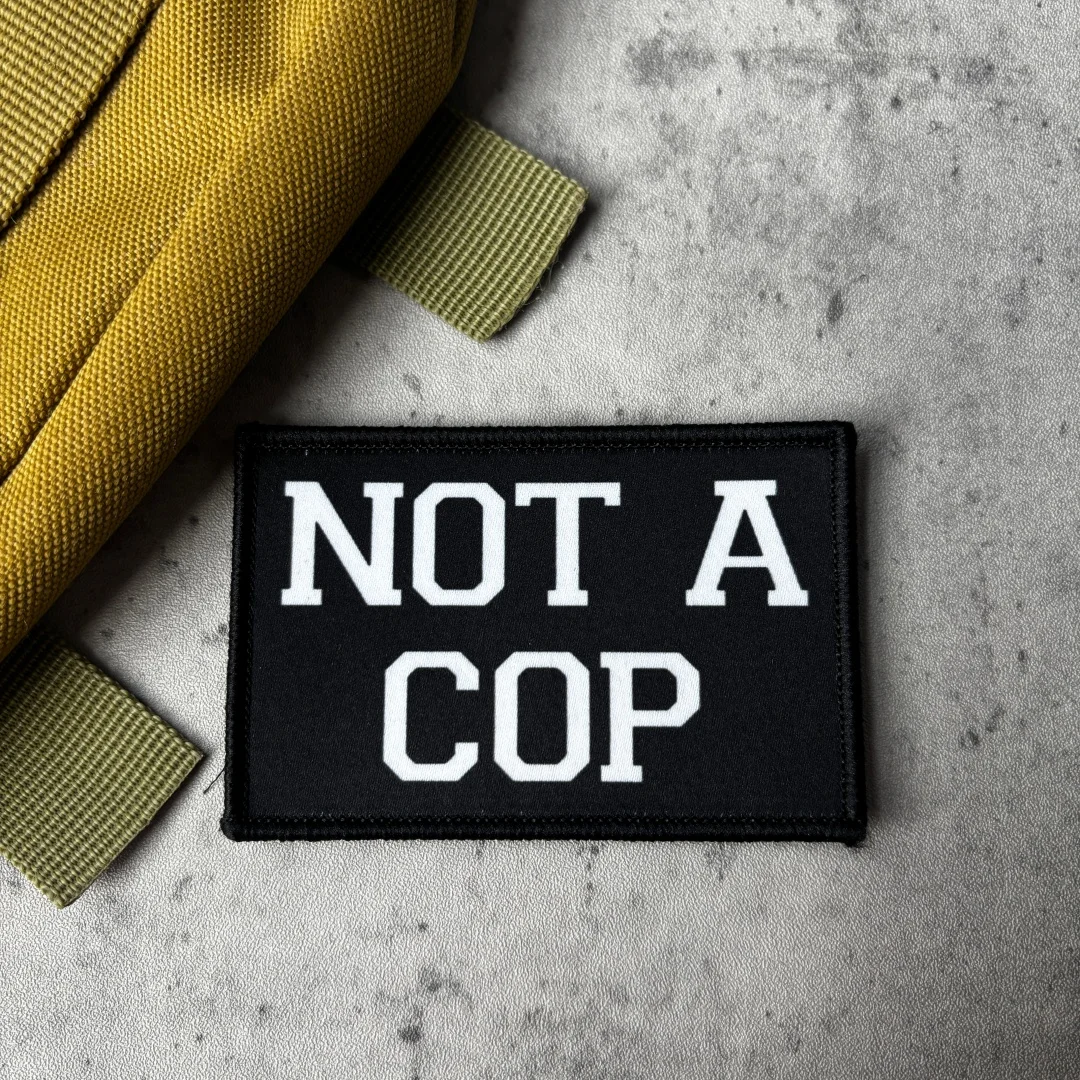 Parche táctico moral No Soy Policía con gancho y bucle - imagen 3