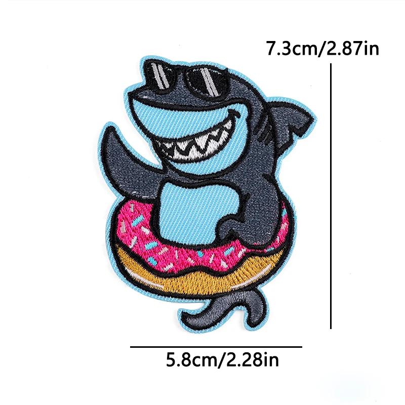 Parche termoadhesivo gato tiburón negro de dibujos para mochila - imagen 2