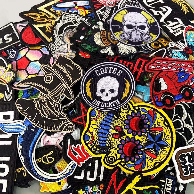 Parche Punk bordado mezcla aleatoria 30 Uds
