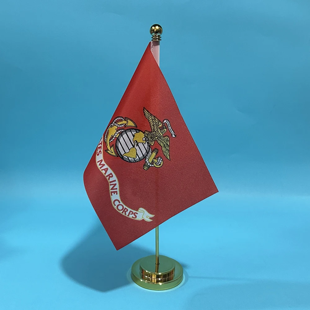 Mástil y estructura de la bandera de escritorio