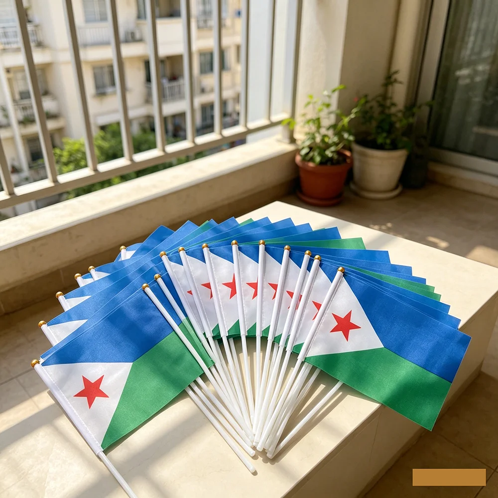 Bandera de Djibouti en poliéster con asta de plástico para exterior - imagen 4