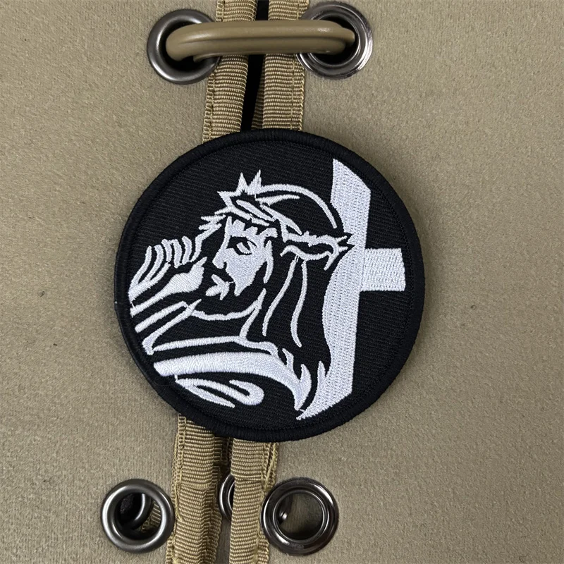 Parche táctico bordado «Jesús» con velcro para mochila y uniforme - imagen 4