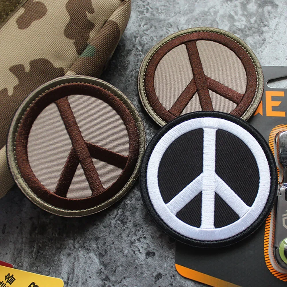 Parche moral bordado símbolo paz – Táctico velcro para mochila - imagen 4