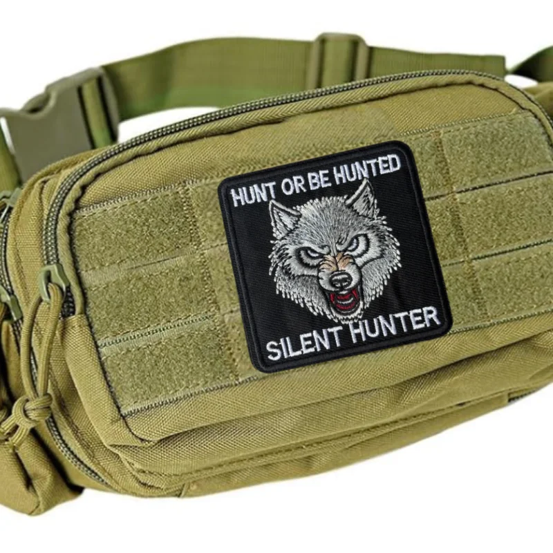 Parche táctico bordado Silent Hunter Wolf con velcro para chaleco - imagen 4