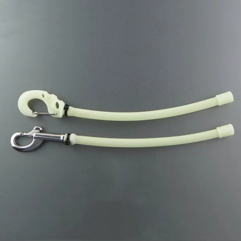 Hebilla táctica luminosa colgante ajustable para exterior - imagen 4