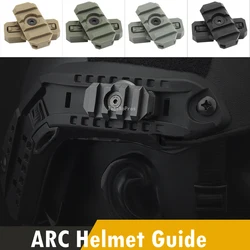 Adaptador de riel Picatinny para casco táctico con guía de linterna