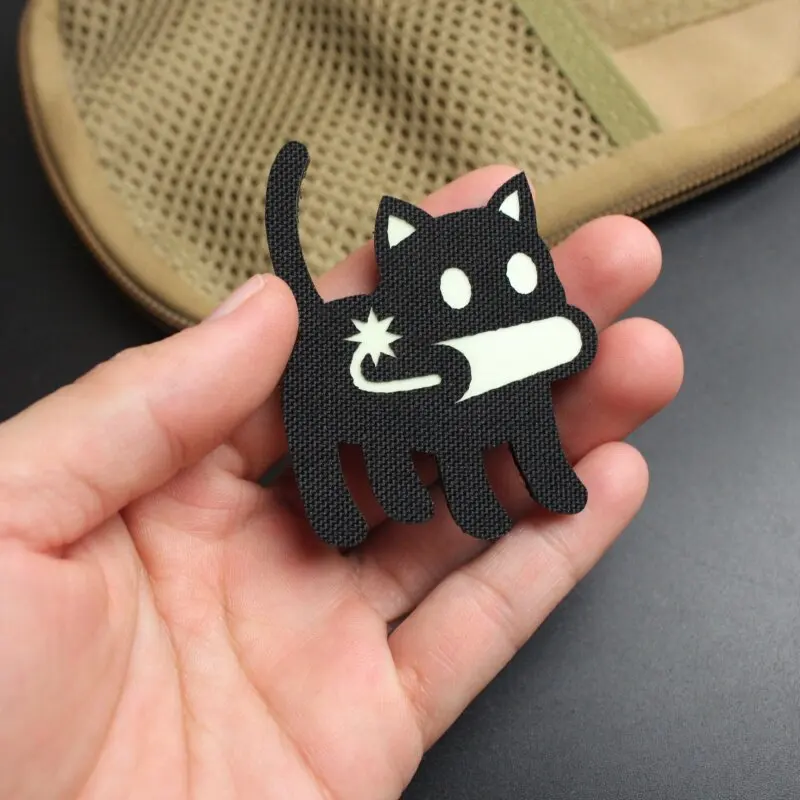 Parche reflectante gatito láser con gancho y bucle para mochila