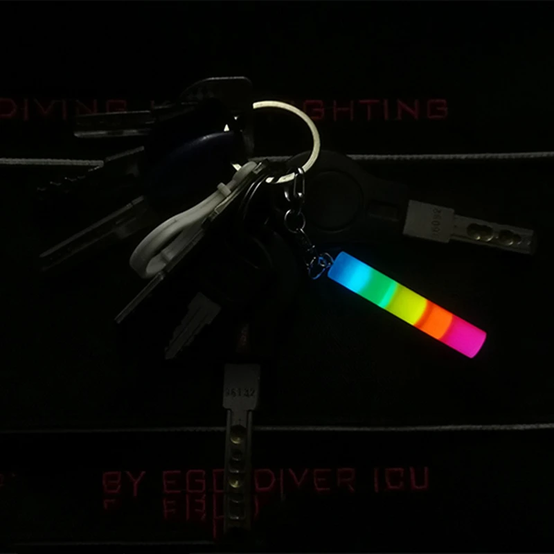 Llavero lumínico EDC en resina colorido - tubo no tritio, colgante - imagen 3