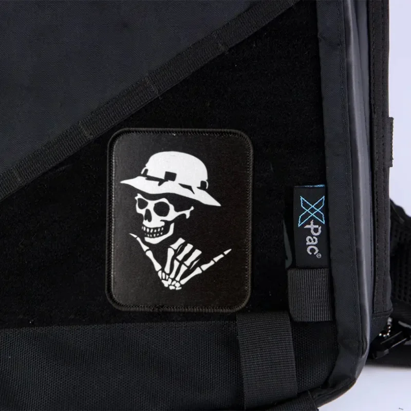 Parche táctico calavera con velcro – Insignia de moral para mochila - imagen 2
