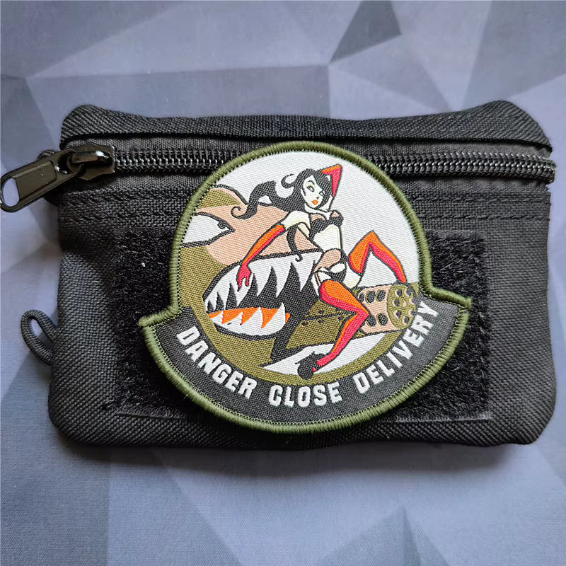Parche bordado tiburón táctico para uniforme - imagen 4