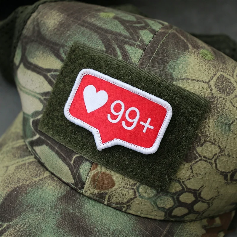 Parche bordado corazón – Insignia táctica para ropa y accesorios militares - imagen 2