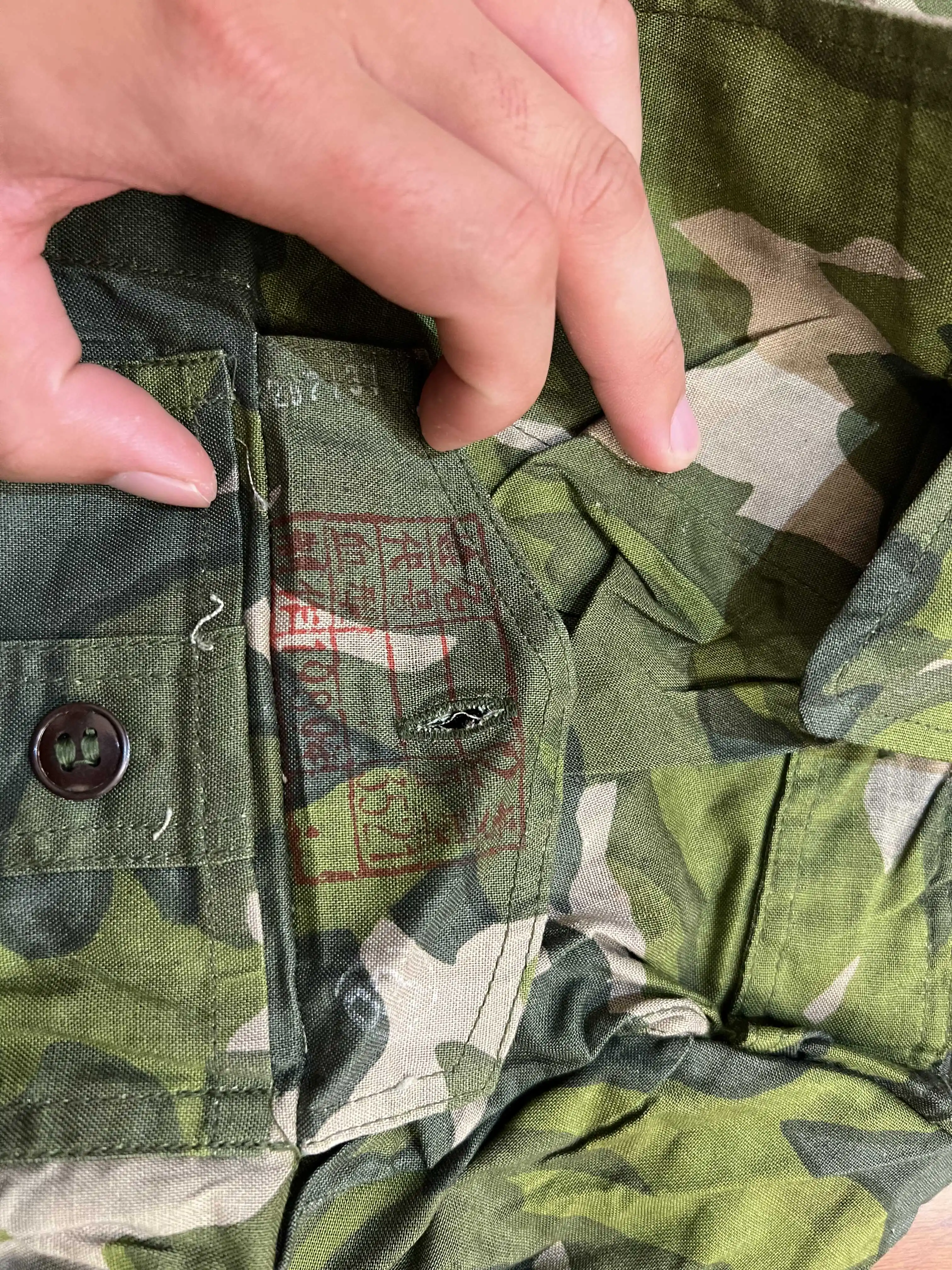 Traje camuflaje táctico reversible patrón hojas – pequeño - imagen 5