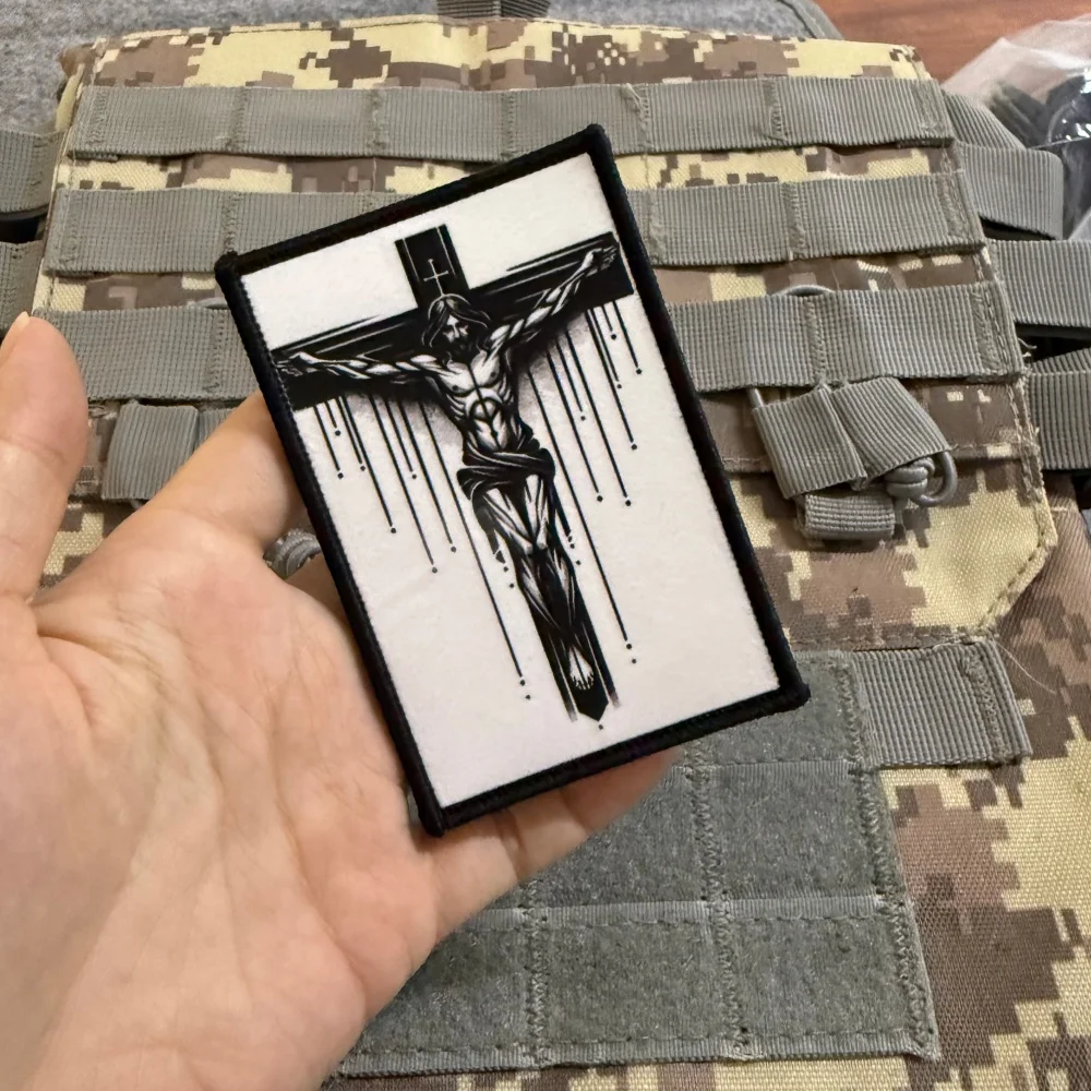 Parche táctico cristiano Jesucristo con cruz tatuaje y velcro - imagen 3