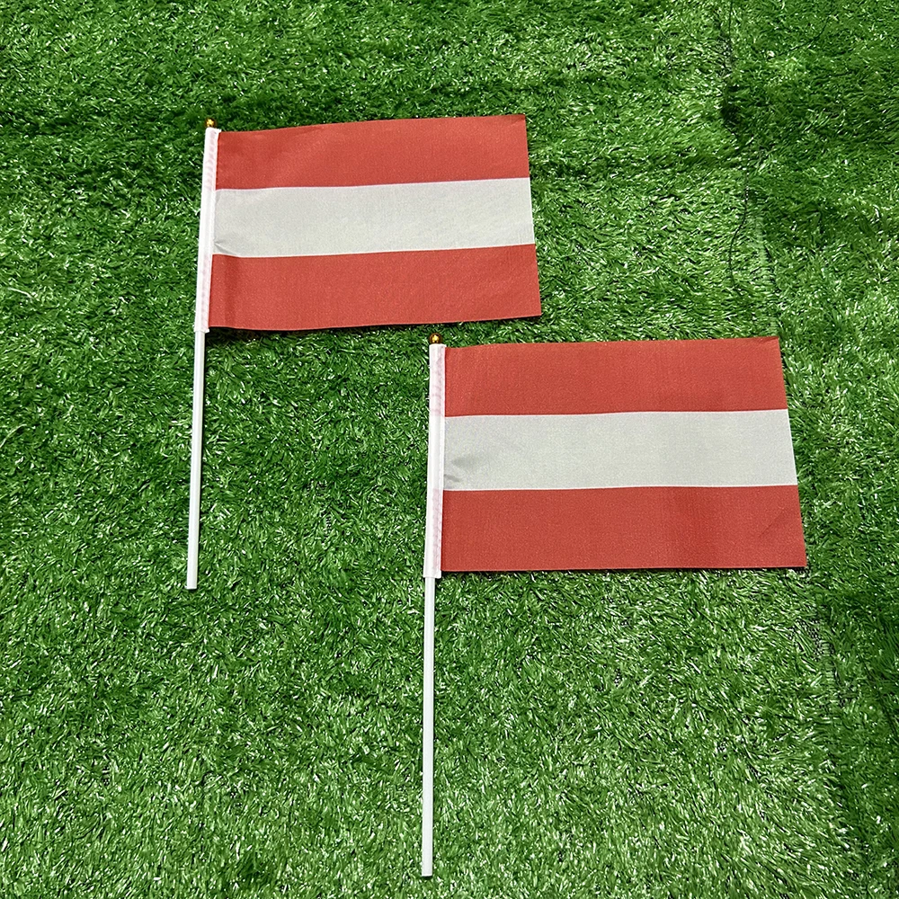 Detalle del tejido y costura doble de la bandera