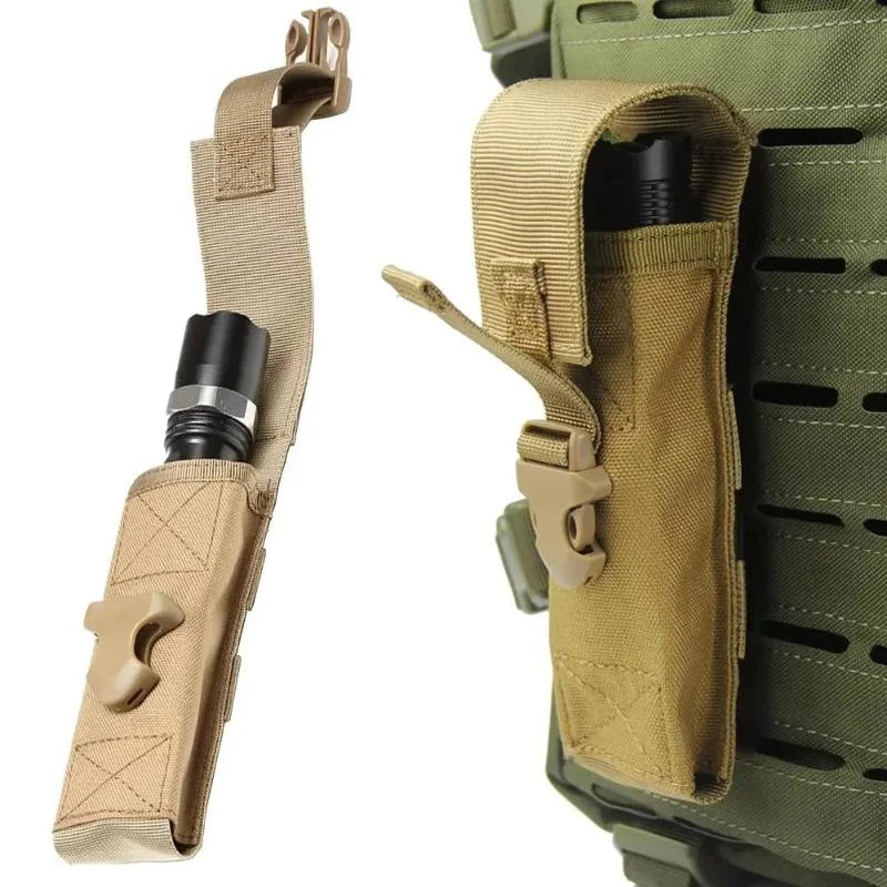 Funda Molle táctica MP5 para cargador individual y linterna LED - imagen 5