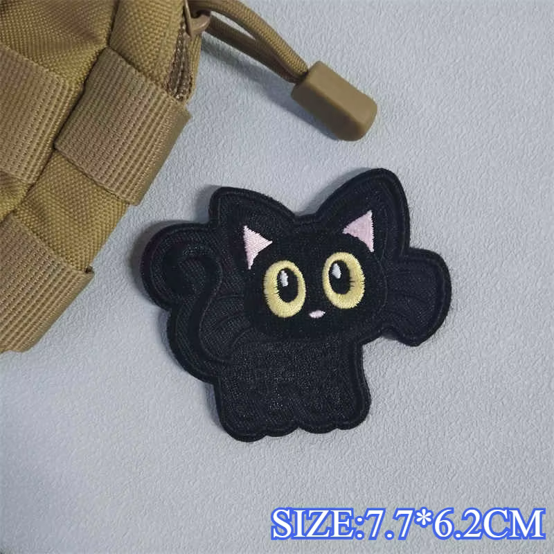 Parche bordado gato Donut con velcro – insignia moral táctica - imagen 2
