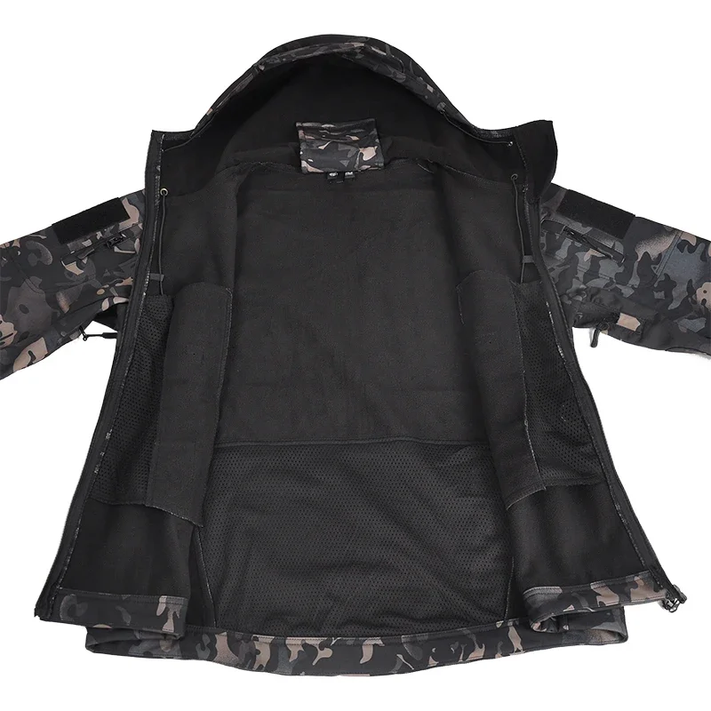 Chaqueta táctica impermeable cortavientos con capucha camuflaje negro - imagen 4
