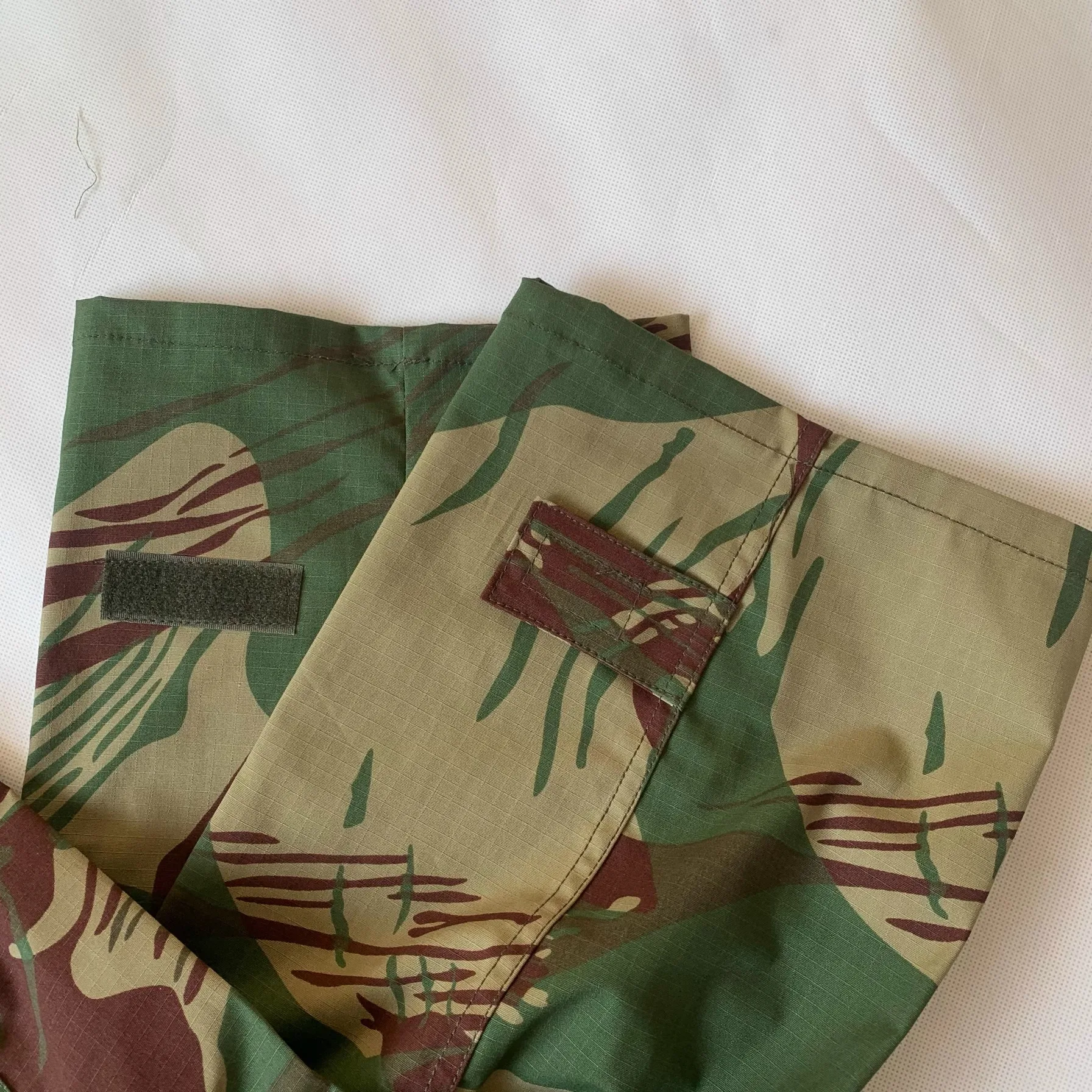 Camuflaje táctico de algodón con cepillo de entrenamiento resistente