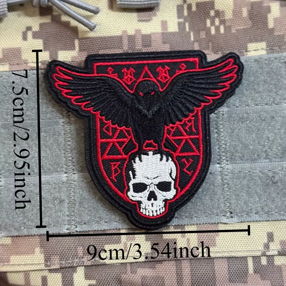 Parche bordado cuervo vikingo runas nórdicas calavera Odín, escudo - imagen 5