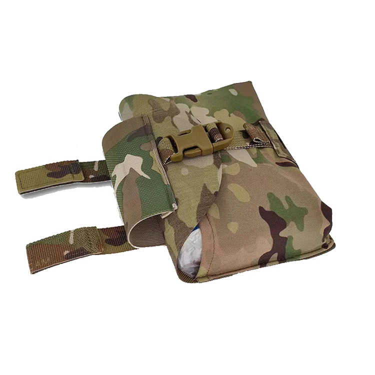 Vista de la bolsa táctica para botiquín EDC con estética Multicam