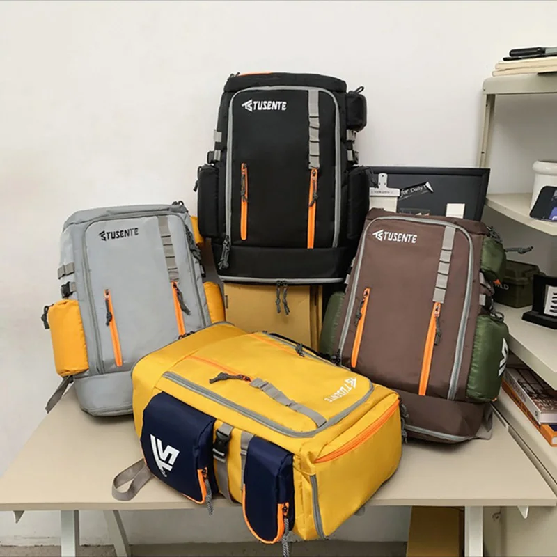 Mochila táctica outdoor con MOLLE y compartimento para portátil - imagen 4