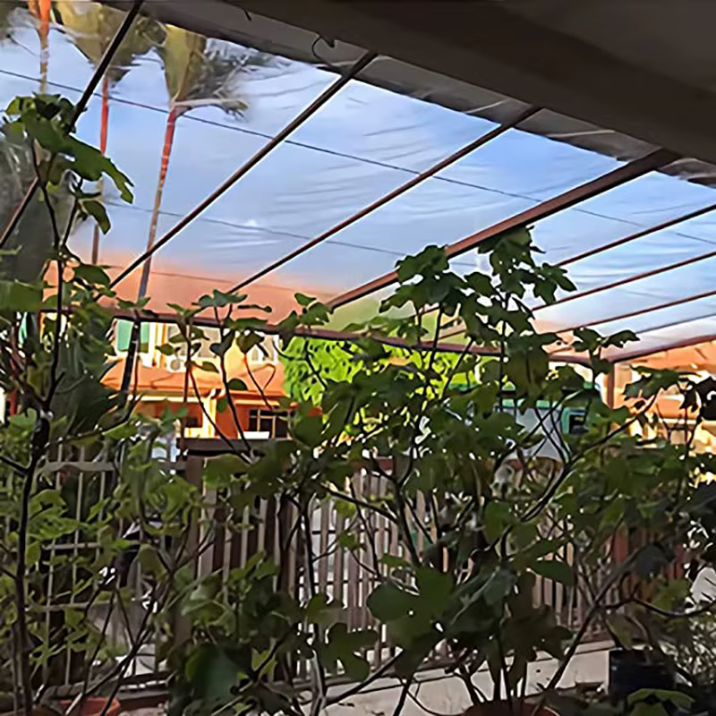 Lona impermeable transparente con protección UV para exterior - imagen 3