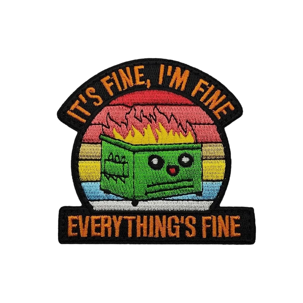 Parche I'M FINE en diferentes superficies
