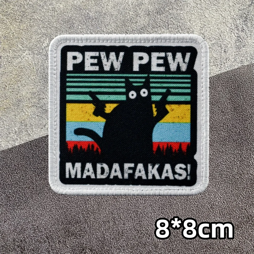 Parche aplicado en mochila táctica negra