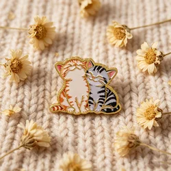 Pin de solapa esmalte gato para ropa y mochila