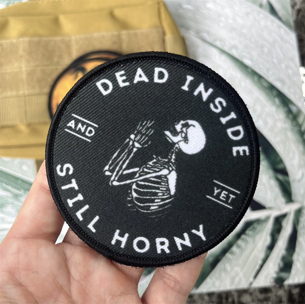 Parche táctico bordado calavera Memento Mori con velcro - imagen 2