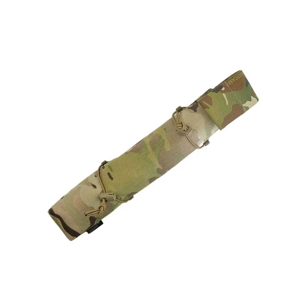 Versión multicam de la bolsa con correa de sujeción visible
