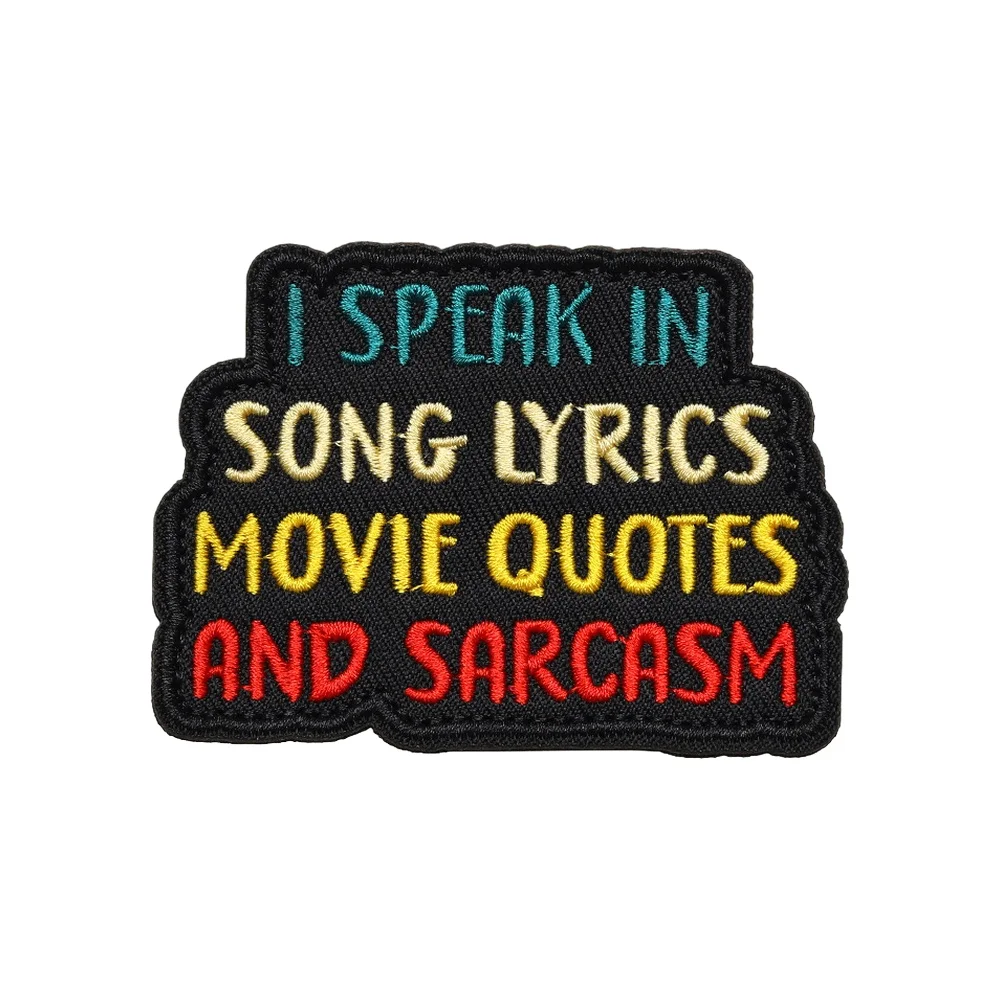 Parche táctico bordado SPEAK IN SARCASM – Moral con velcro MOLLE - imagen 2