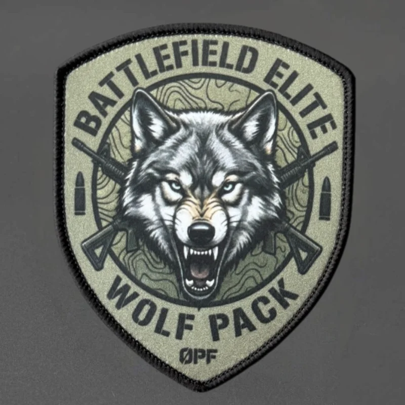 Parche táctico de lobo con pistolas dobles, gancho y bucle