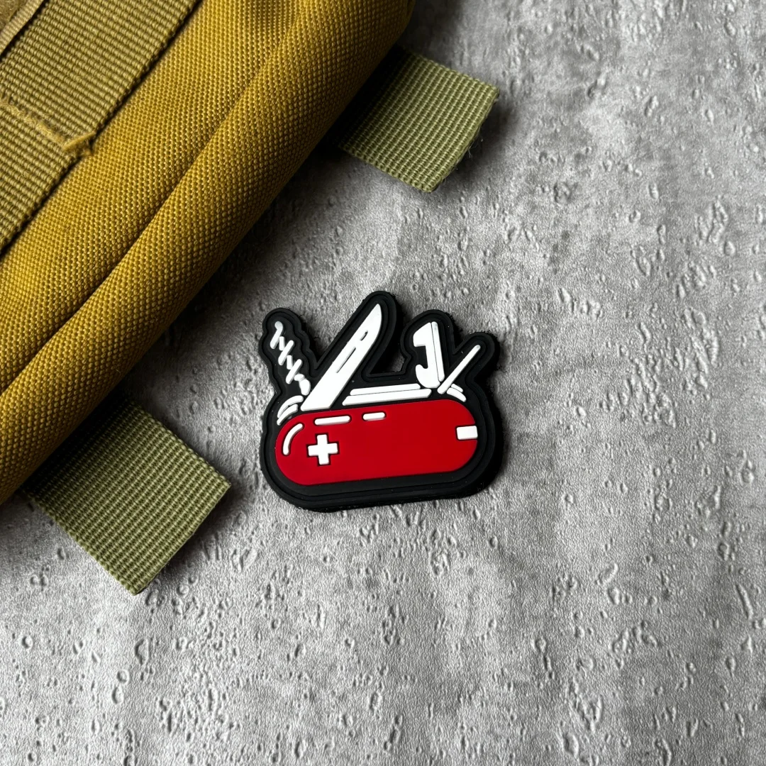 Parche táctico PVC 3D navaja suiza para mochila - imagen 4