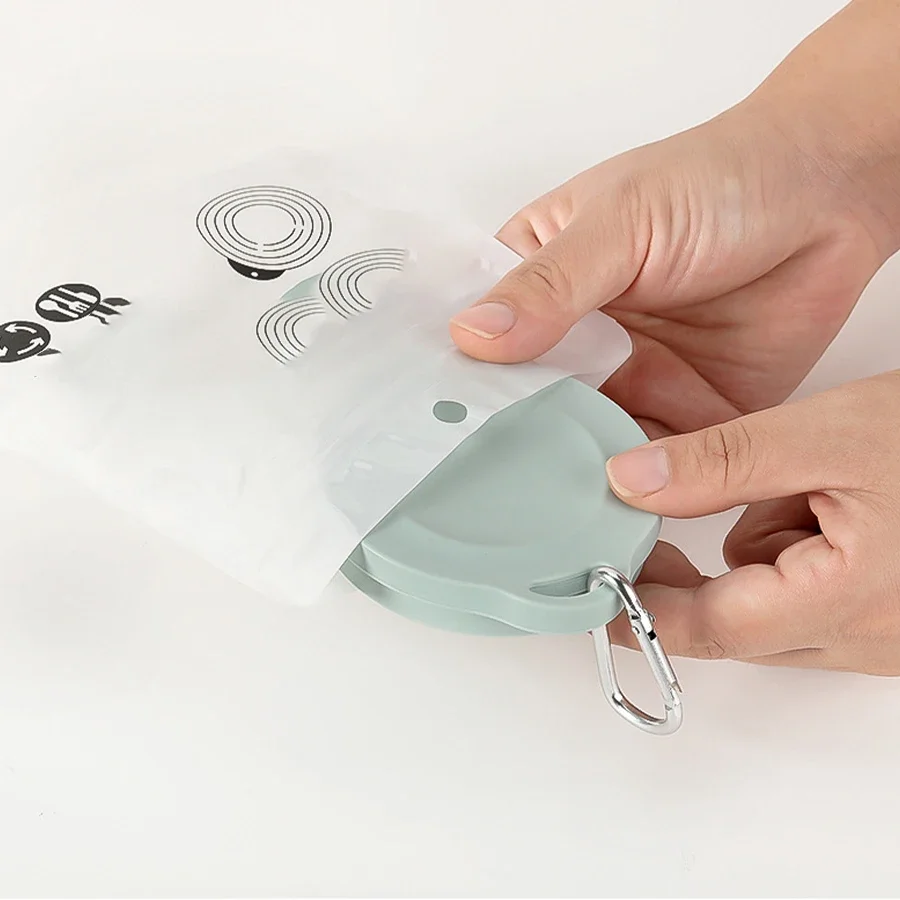 Taza plegable de silicona 180 ml con tapa para viajes al aire libre - imagen 5