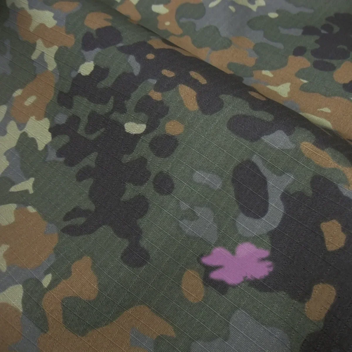 Tela camuflaje Flecktarn alemana ripstop para manualidades y outdoor - imagen 5