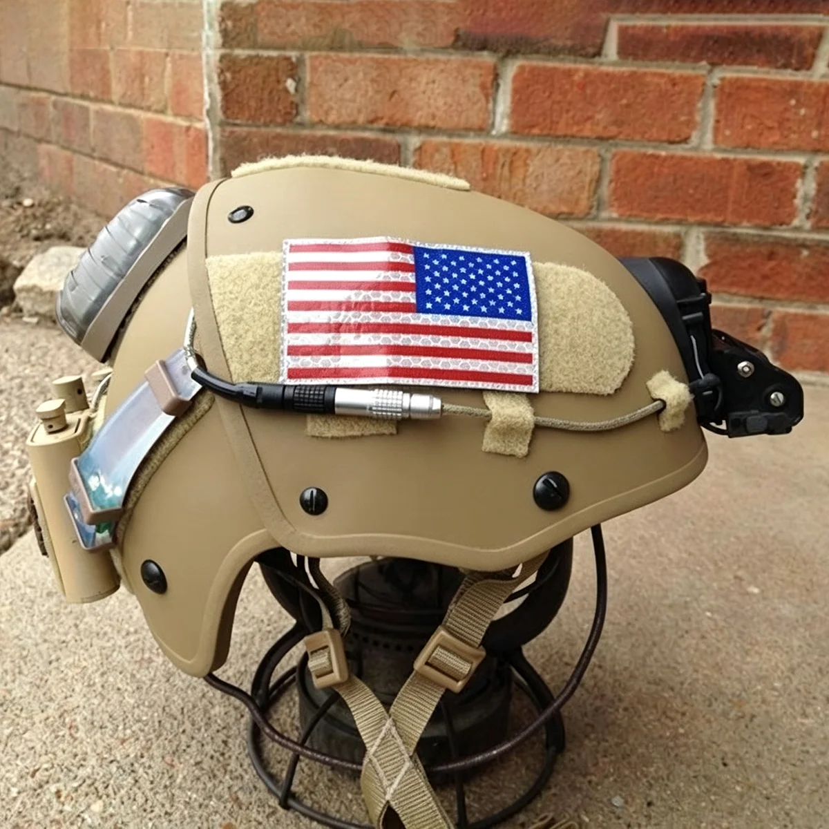 Casco táctico NVG de comando con anclaje para perforaciones - imagen 5