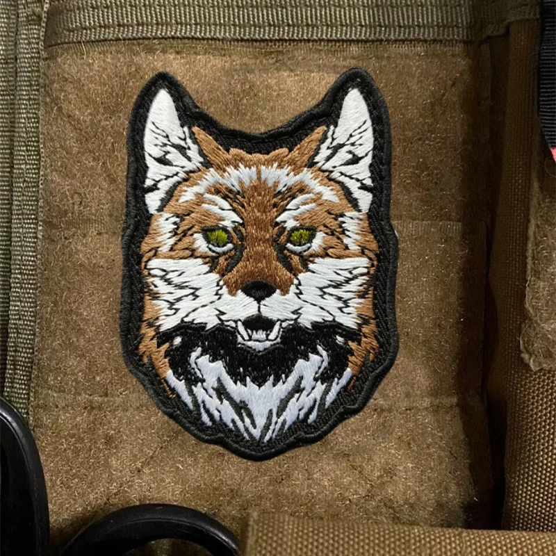 Parche bordado táctico zorro marrón – insignia militar para mochila - imagen 4
