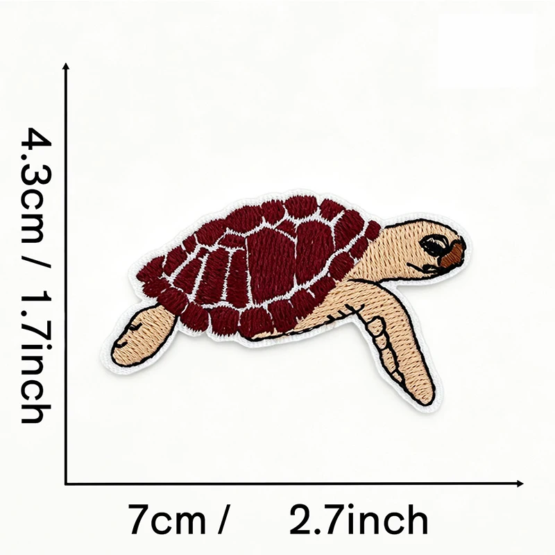 Detalle de los diseños bordados de temática oceánica